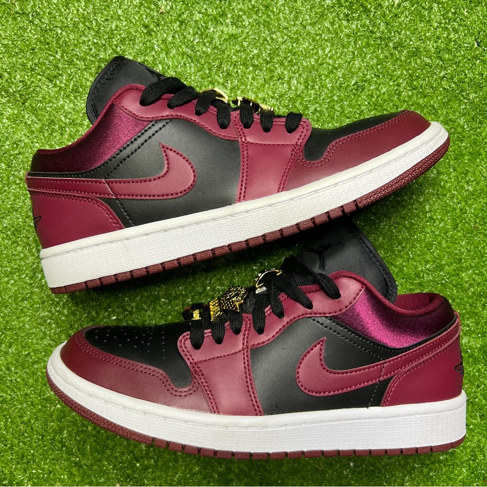 Air Jordan 1 Low SE “Dark Beetroot”